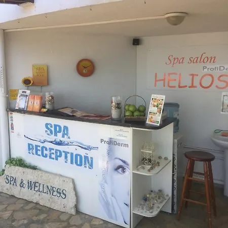 Helios فندق