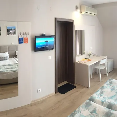 Helios Hotel 3*